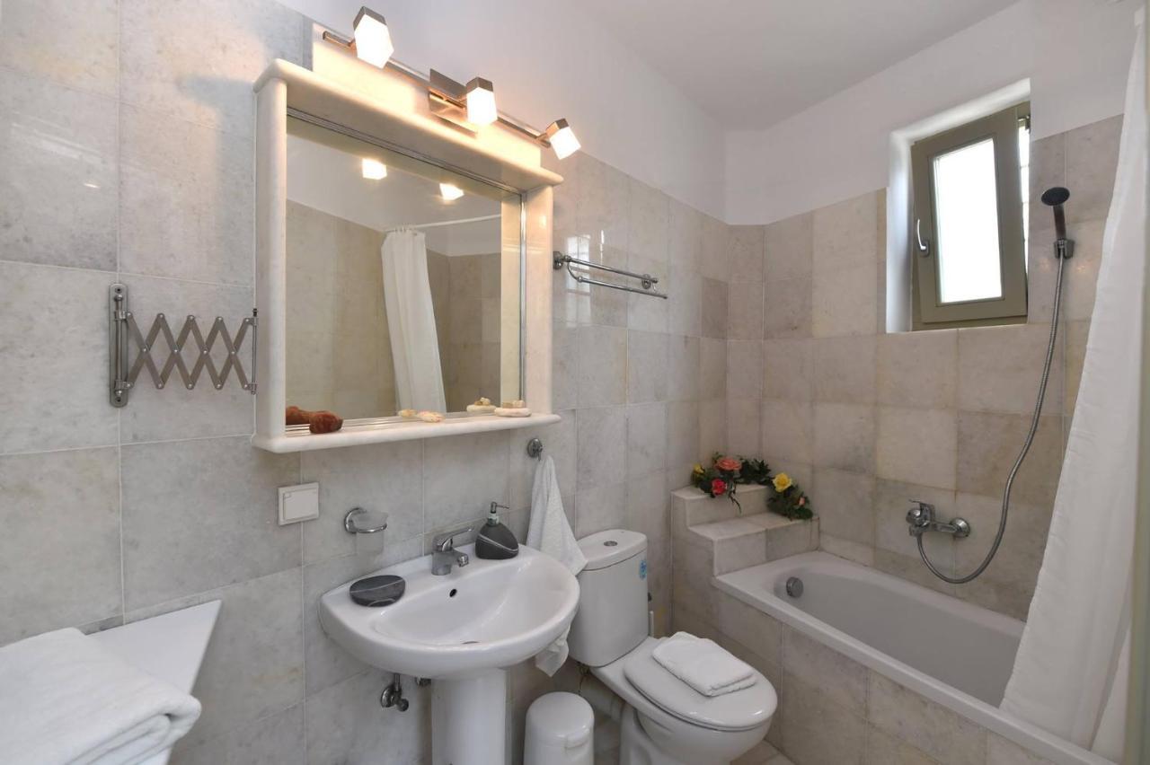 Tonia Apartments Paros Хриси-Акти Экстерьер фото